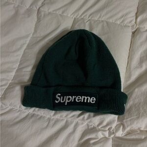 Supreme New Era Box Logo Beanie - FW18 (Dark Green)